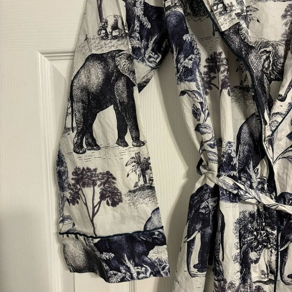 The Cat’s Pajamas Safari Toile Luxe Pima Shawl Robe - Picture 9 of 9
